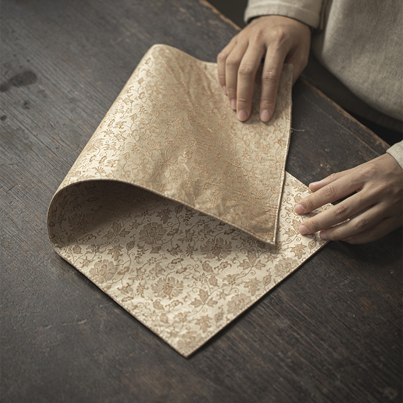 مفرش طاولة شاي جديد على الطراز - مراجعة Table Runner وسعره