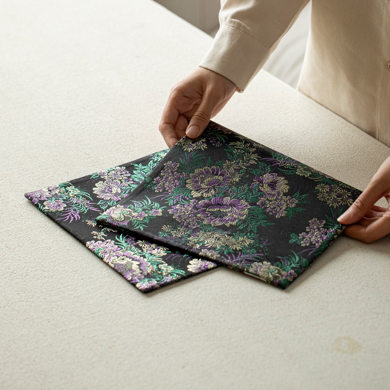 مفرش طاولة شاي بقطعة واحدة على - مراجعة Table Runner وسعره