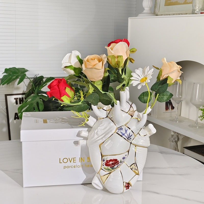 مزهرية على شكل قلب لغرفة المعي - مراجعة Vase Decor وسعره